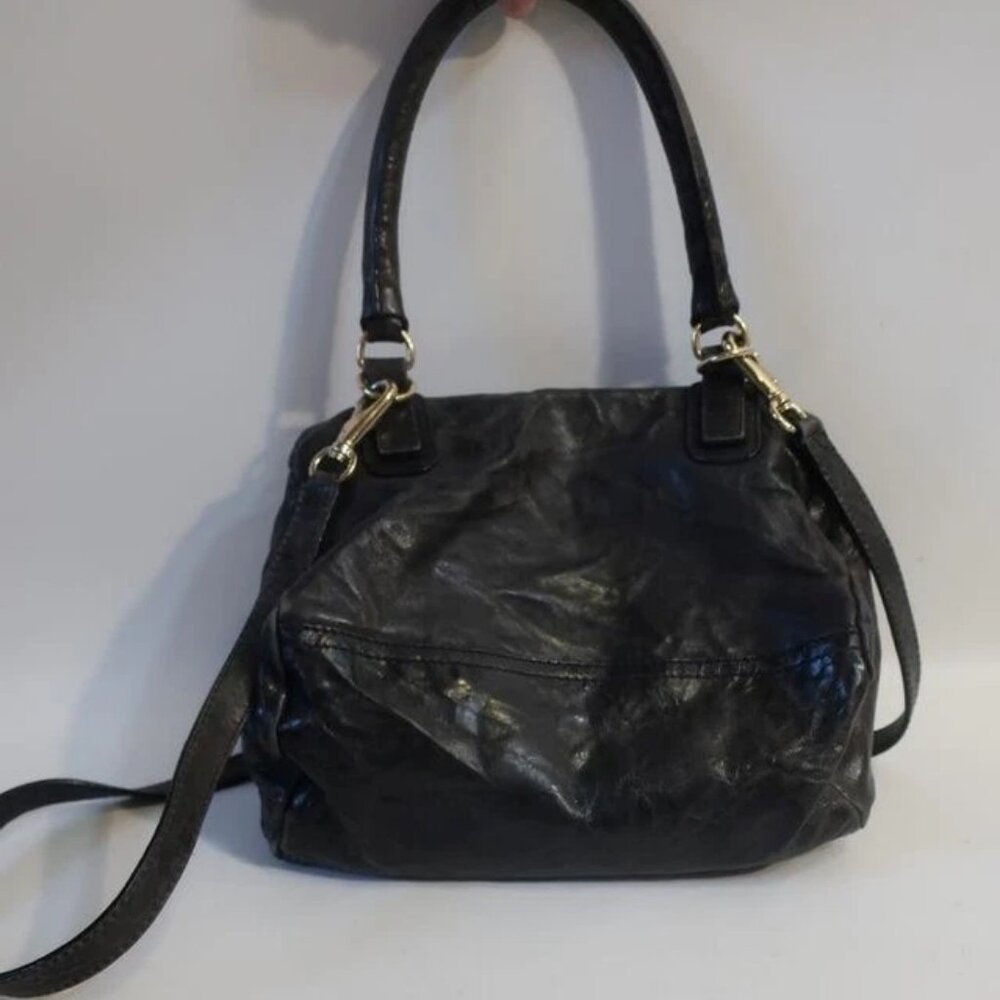 Authenticate Givenchy Pepe Black Wrinkled Sheepskin Leather Crossbody Handbag - Picture 4 of 16